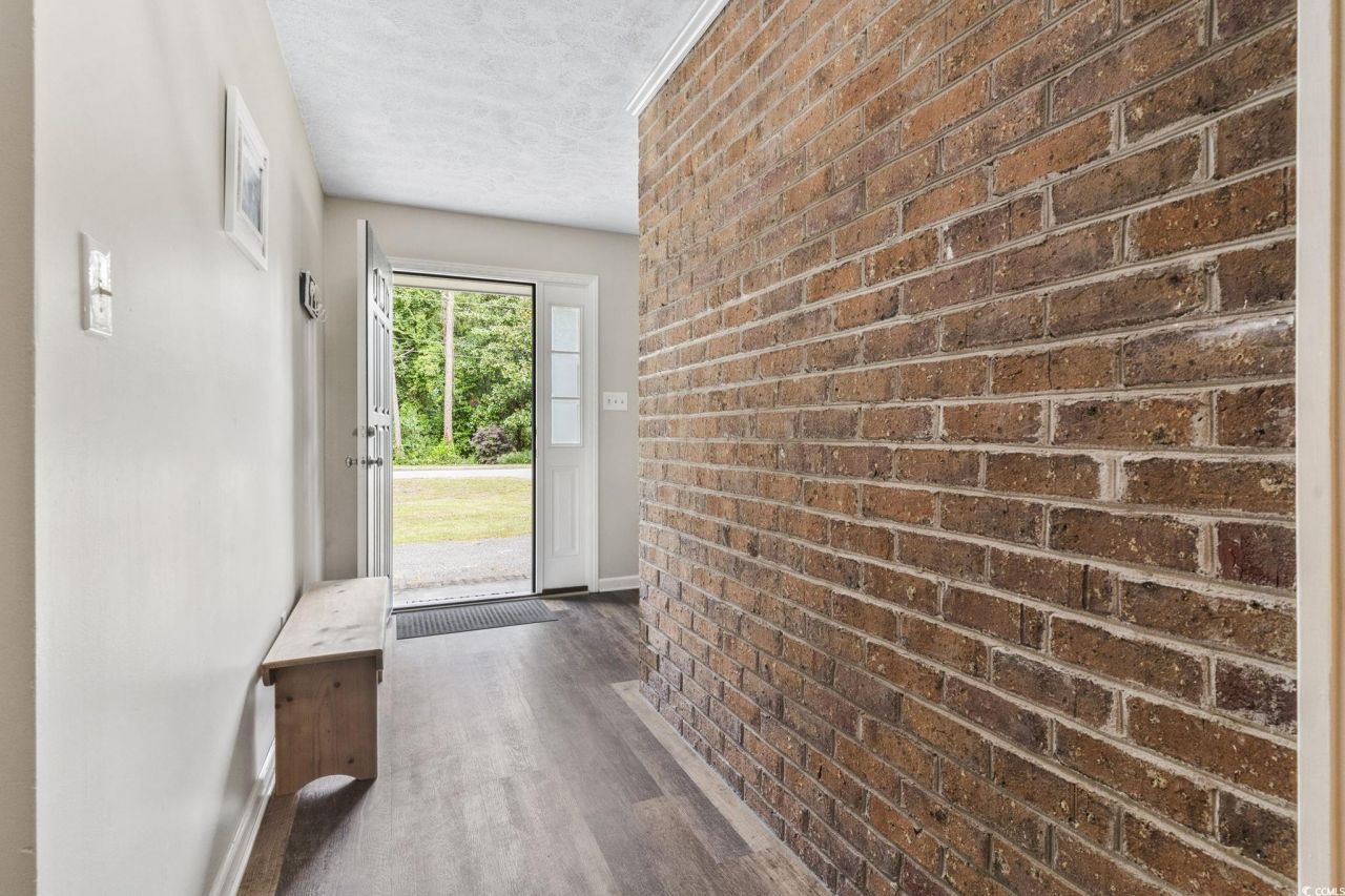 605 62nd Ave. N Photo 6