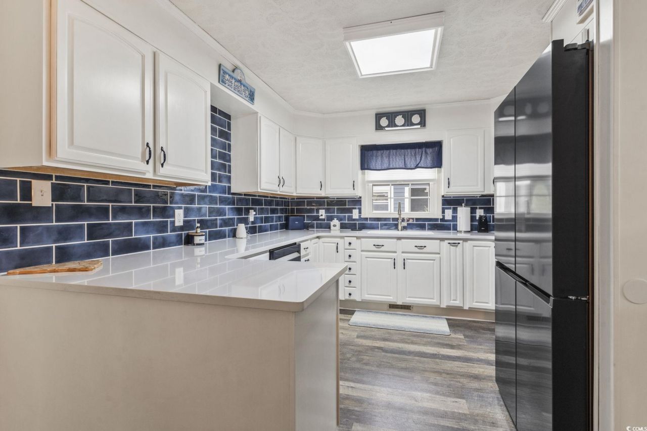 605 62nd Ave. N Photo 7