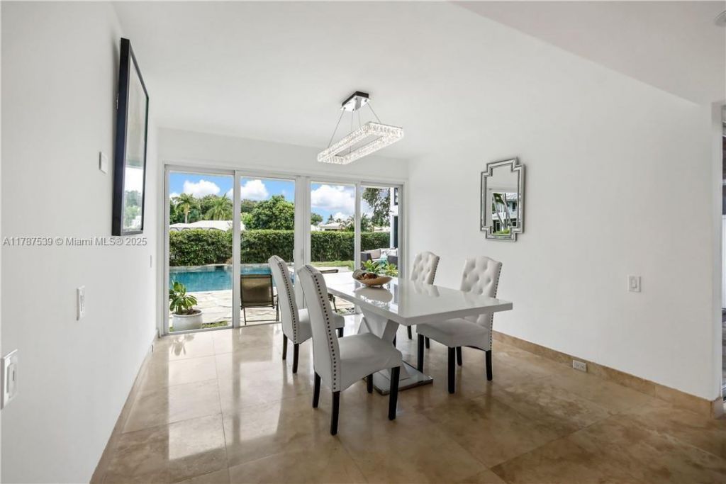 4050 NE 25th Ave, Lighthouse Point, FL 33064 Photo