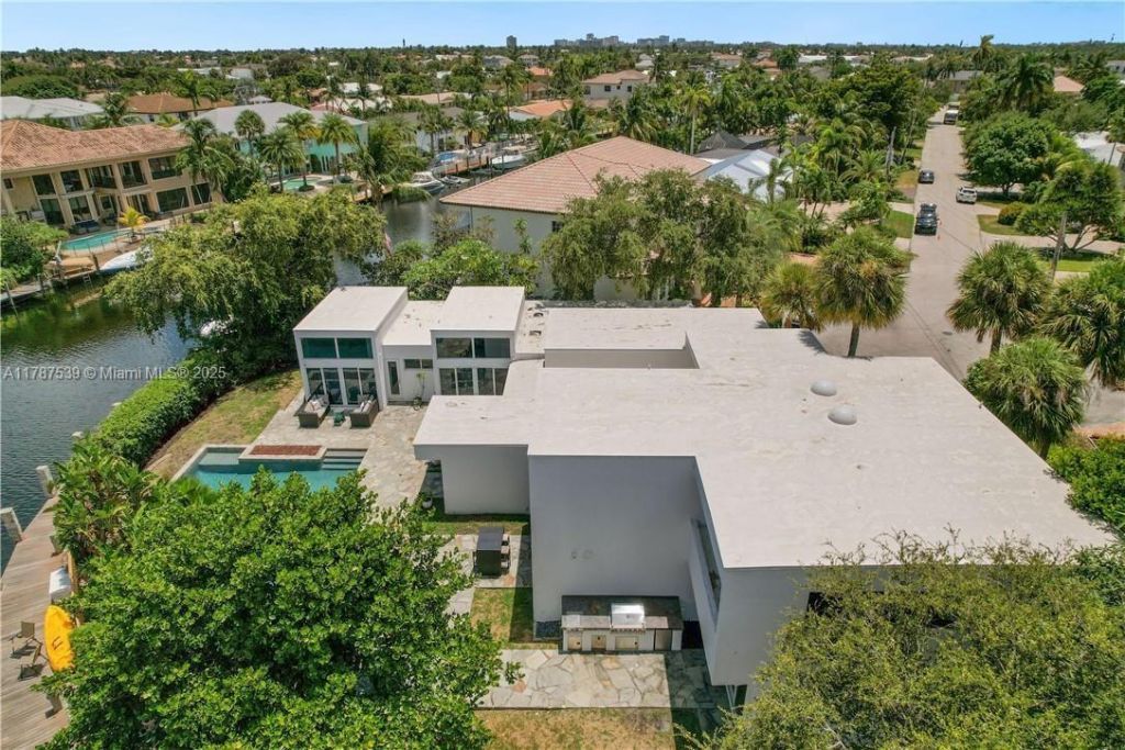 4050 NE 25th Ave, Lighthouse Point, FL 33064 Photo