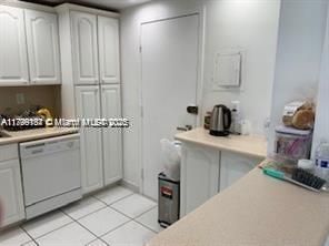 300 Bayview Dr, Unit 508, Sunny Isles Beach, FL 33160 Photo