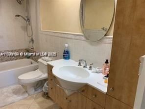 300 Bayview Dr, Unit 508, Sunny Isles Beach, FL 33160 Photo