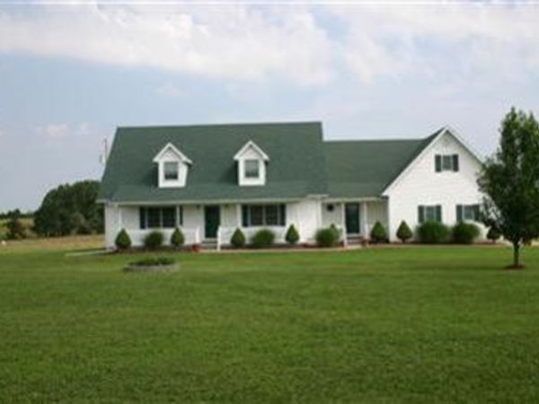 3725 E Shelby Road, Springfield, MO 65803