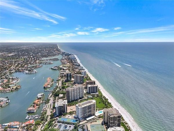 4041 Gulf Shore BLVD N, Unit 703, NAPLES, FL 34103