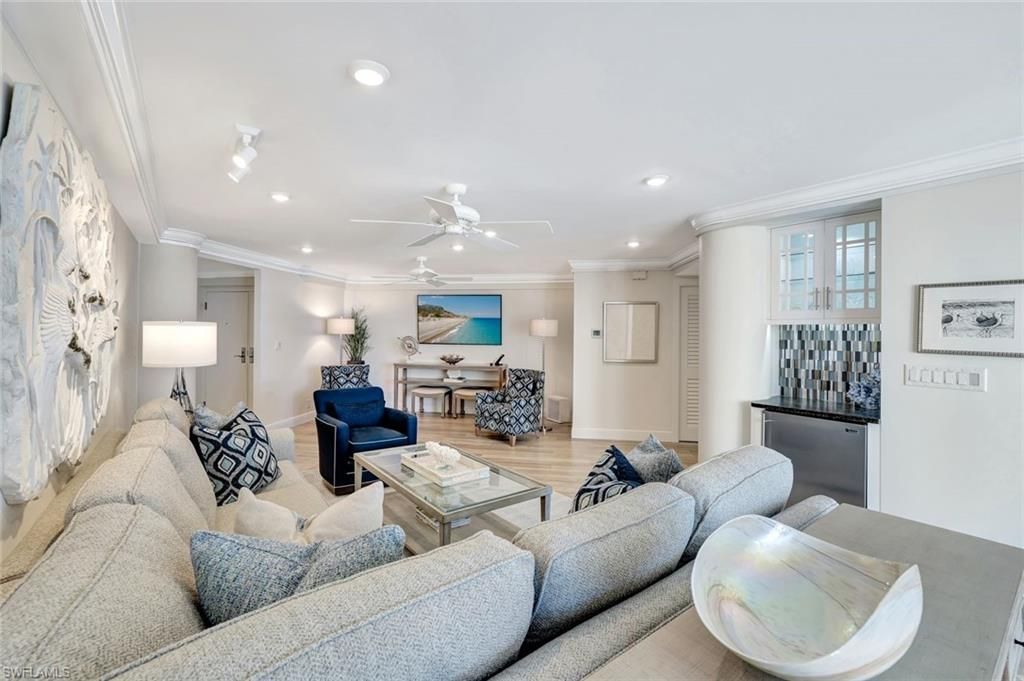 4041 Gulf Shore Blvd N, Unit 703, Naples, FL 34103 Photo