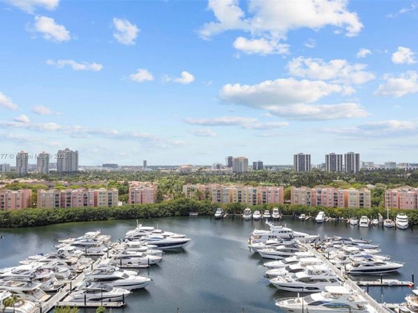 19667 Turnberry Way, Unit 14E, Aventura, FL 33180