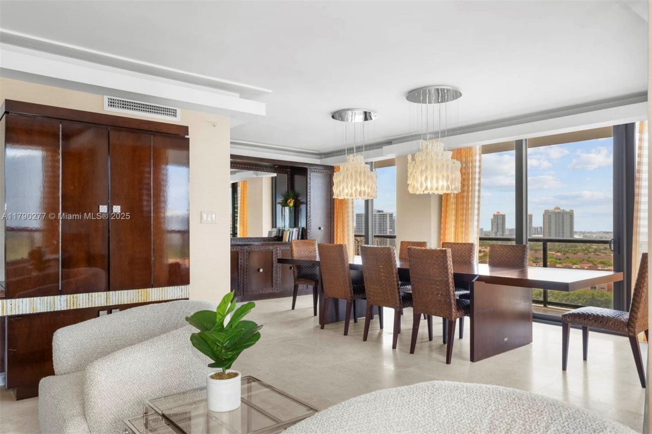 19667 Turnberry Way, Unit 14E, Aventura, FL 33180 Photo