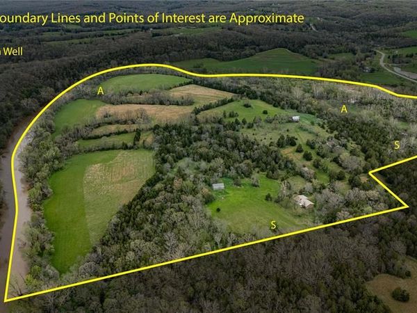 8619 Highway E, Bonne Terre, MO 63628