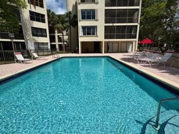 2306 S Cypress Bend Drive, Unit 319, Pompano Beach, FL 33069