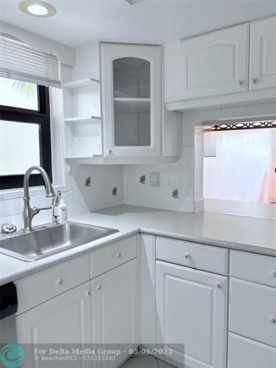 2306 S Cypress Bend Drive, Unit 319, Pompano Beach, FL 33069 Photo