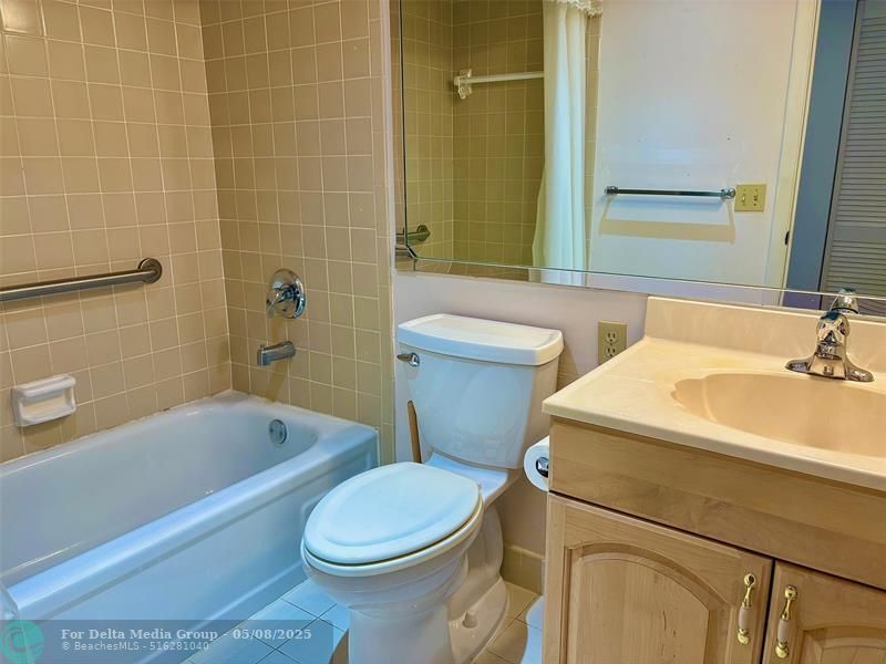 2306 S Cypress Bend Drive, Unit 319, Pompano Beach, FL 33069 Photo