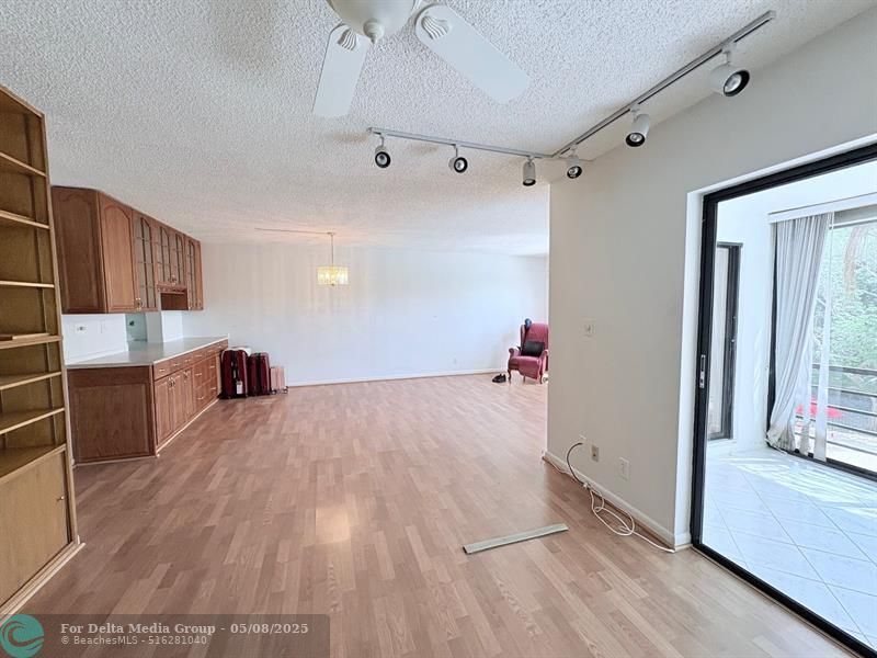 2306 S Cypress Bend Drive, Unit 319, Pompano Beach, FL 33069 Photo