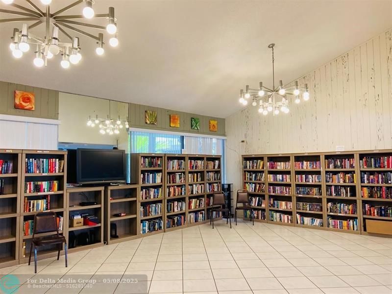 2306 S Cypress Bend Drive, Unit 319, Pompano Beach, FL 33069 Photo