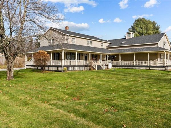 14 Sunset Drive, Waterbury, VT 05677