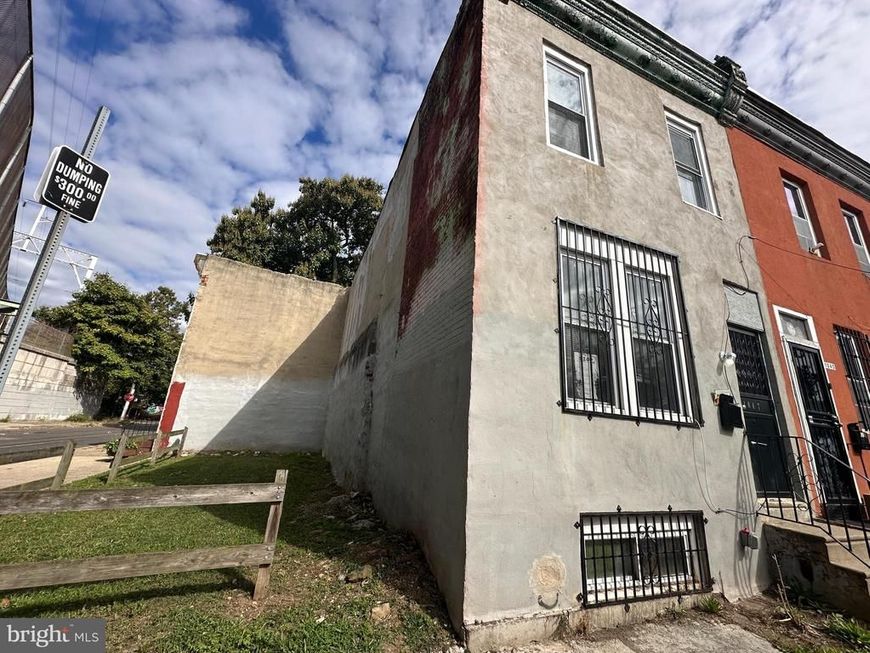 1047 W Nevada Street, Philadelphia, PA 19133 Main Photo
