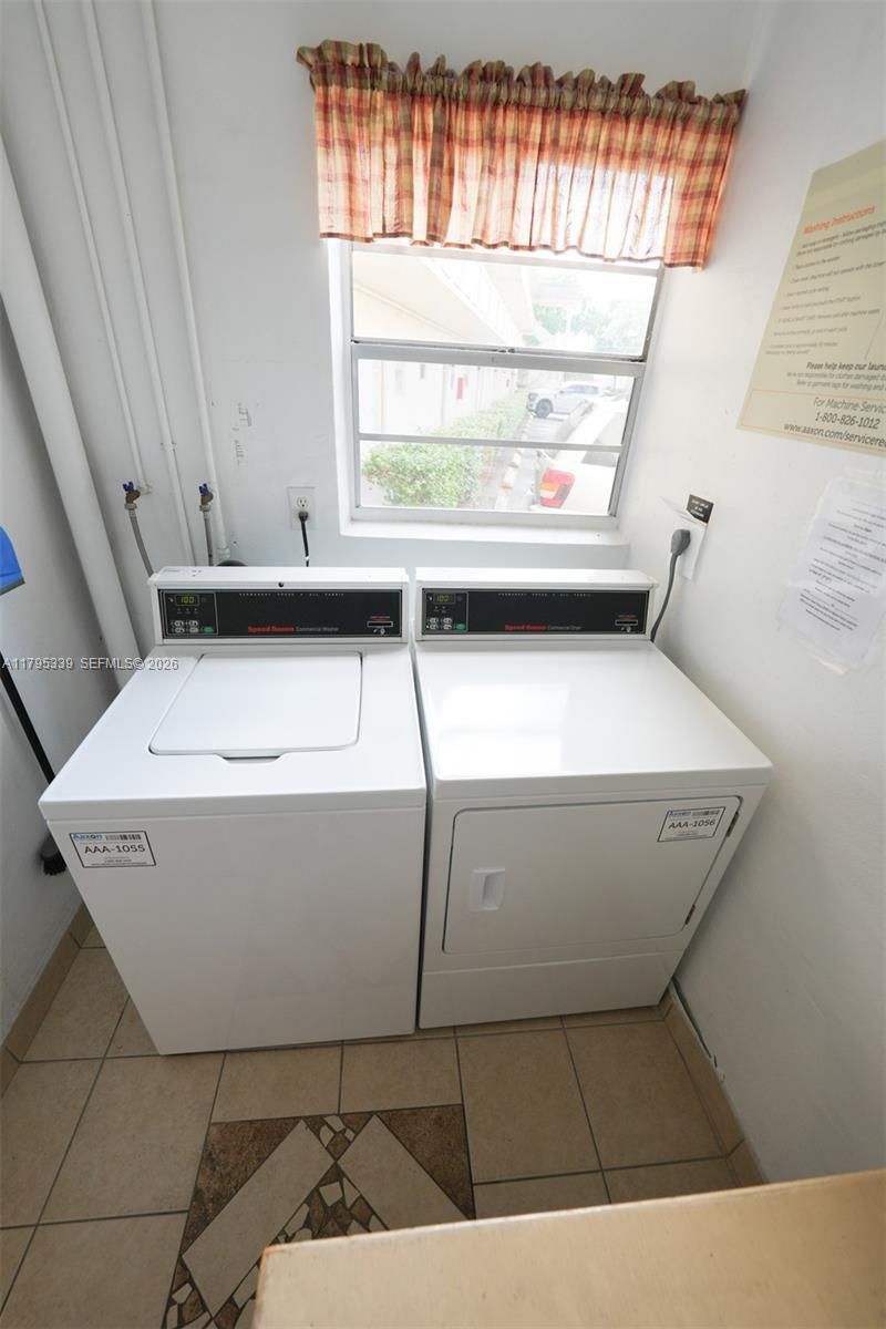 4700 NW 35th St, Unit 408, Lauderdale Lakes, FL 33319 Photo