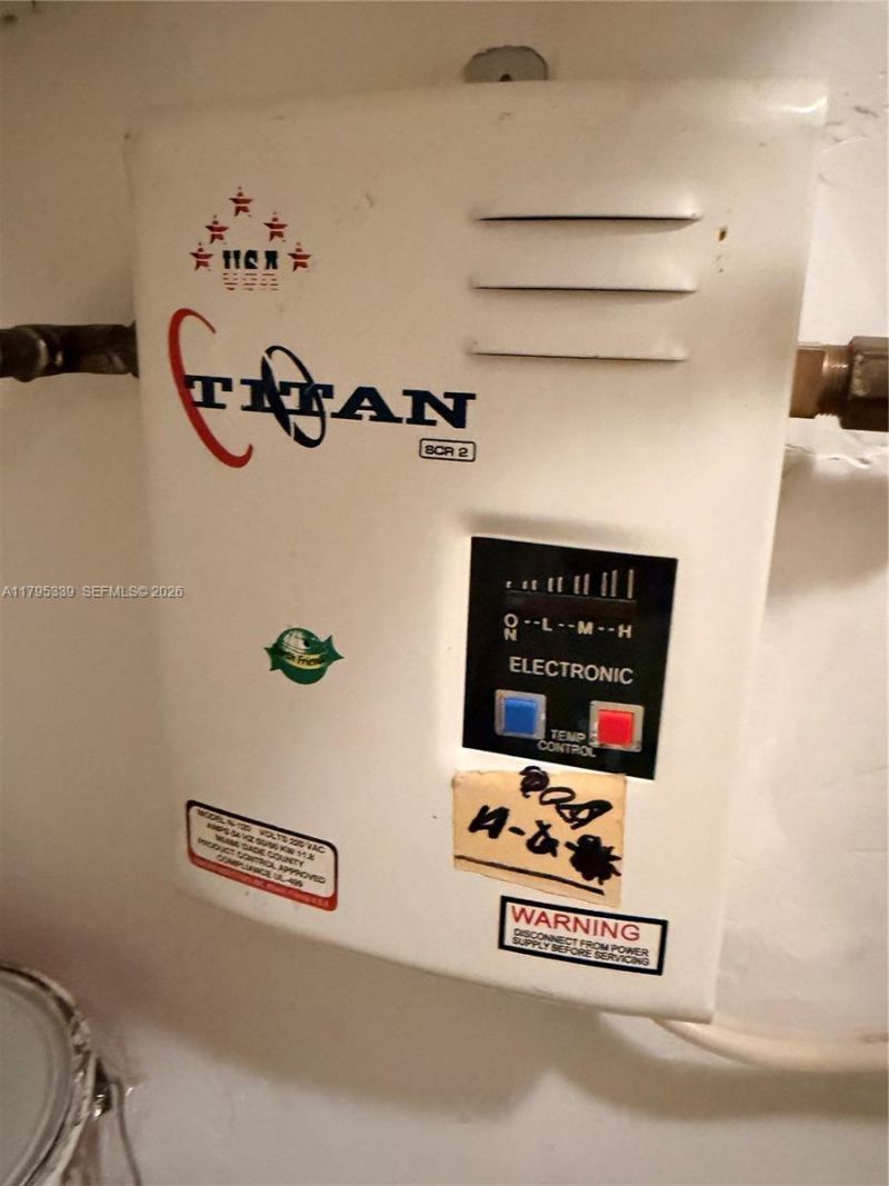 4700 NW 35th St, Unit 408, Lauderdale Lakes, FL 33319 Photo