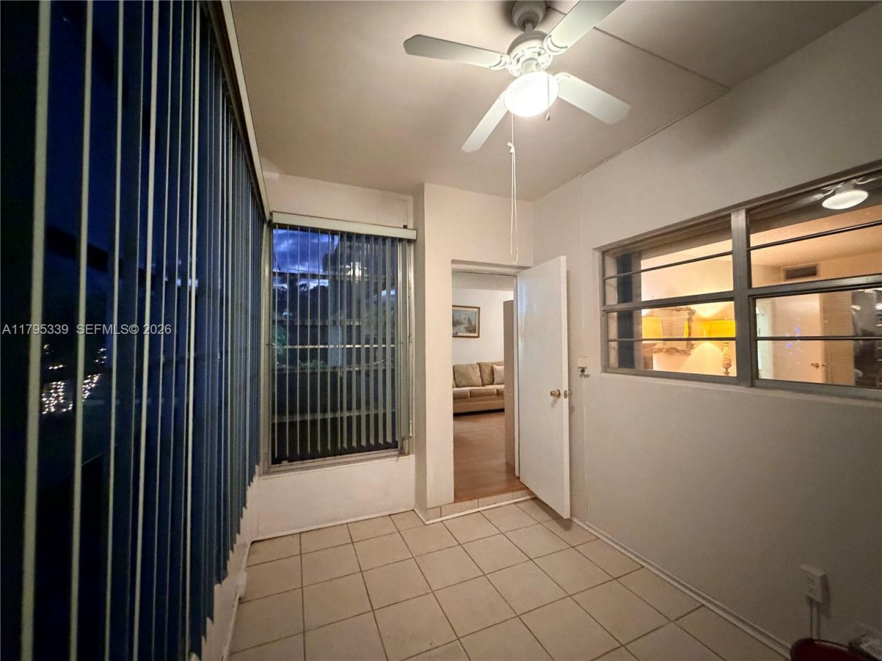 4700 NW 35th St, Unit 408, Lauderdale Lakes, FL 33319 Photo