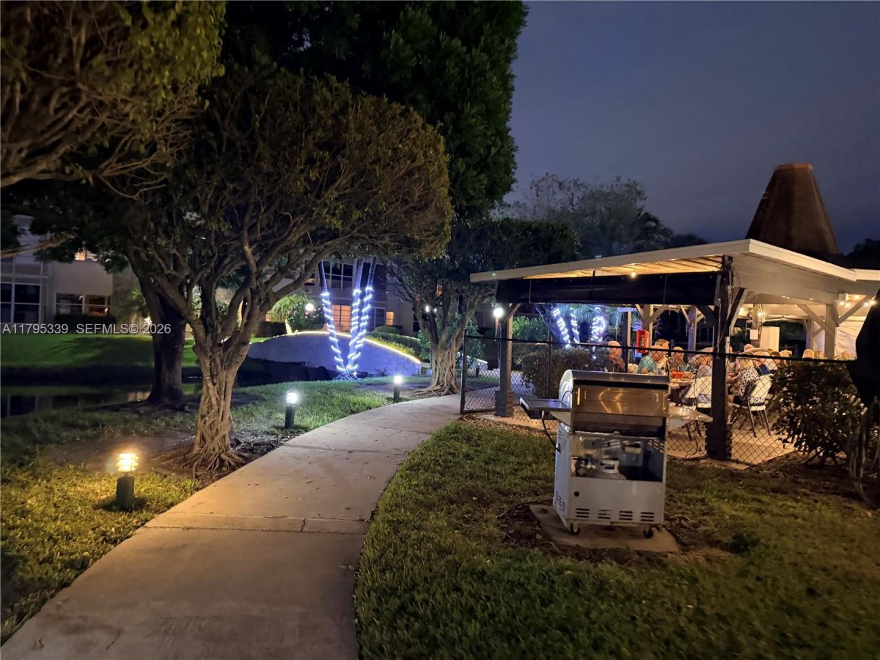 4700 NW 35th St, Unit 408, Lauderdale Lakes, FL 33319 Photo