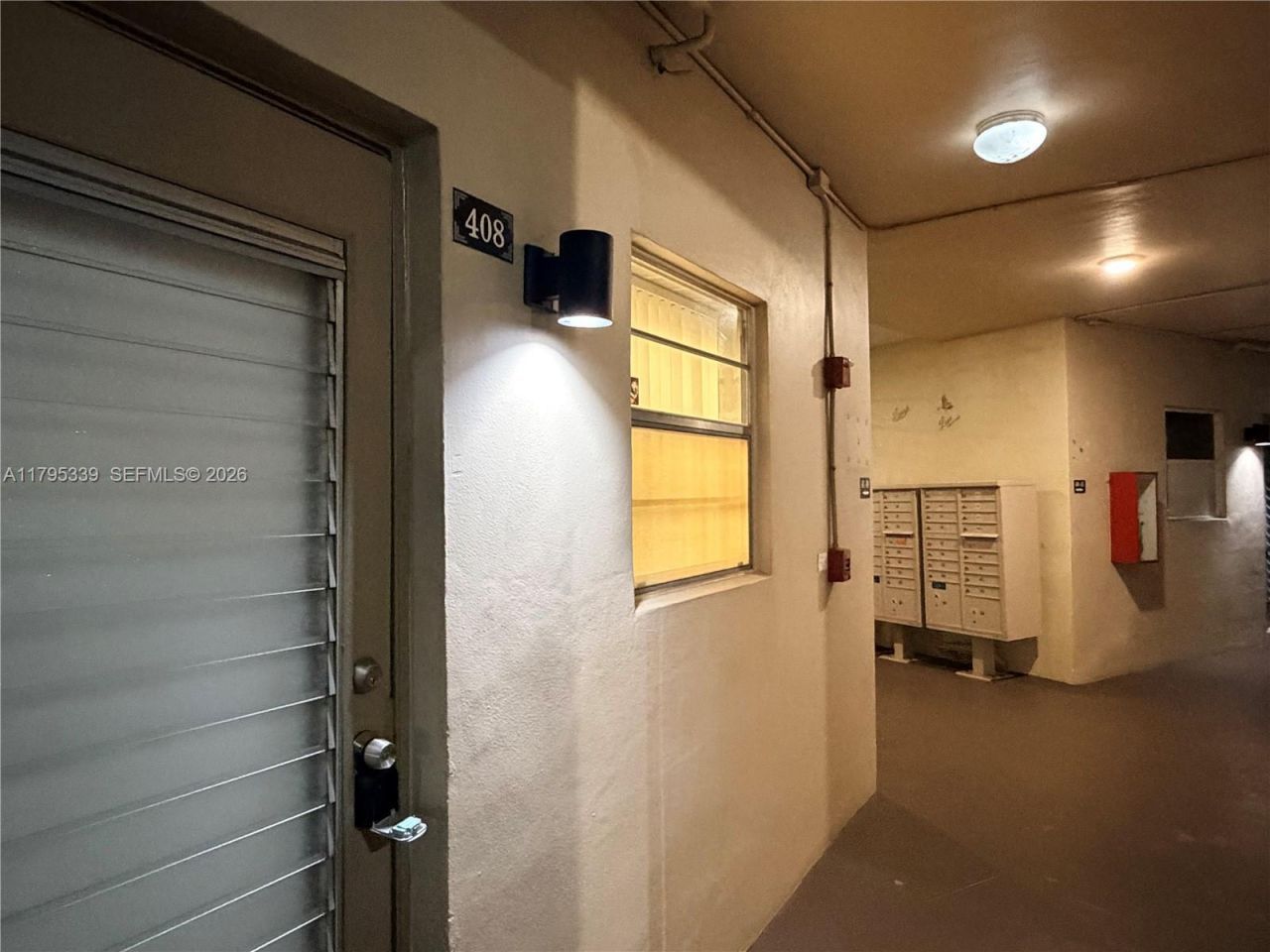 4700 NW 35th St, Unit 408, Lauderdale Lakes, FL 33319 Photo