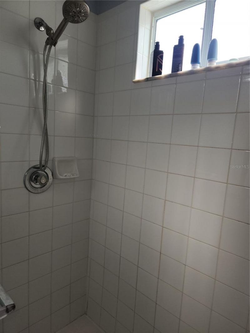 6606 Pineview Terrace, Unit 201, Bradenton, FL 34203 Photo