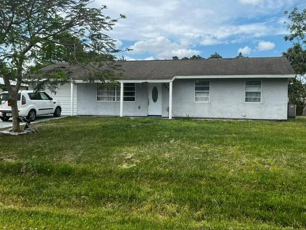 8602 Lakeland Boulevard, Fort Pierce, FL 34951
