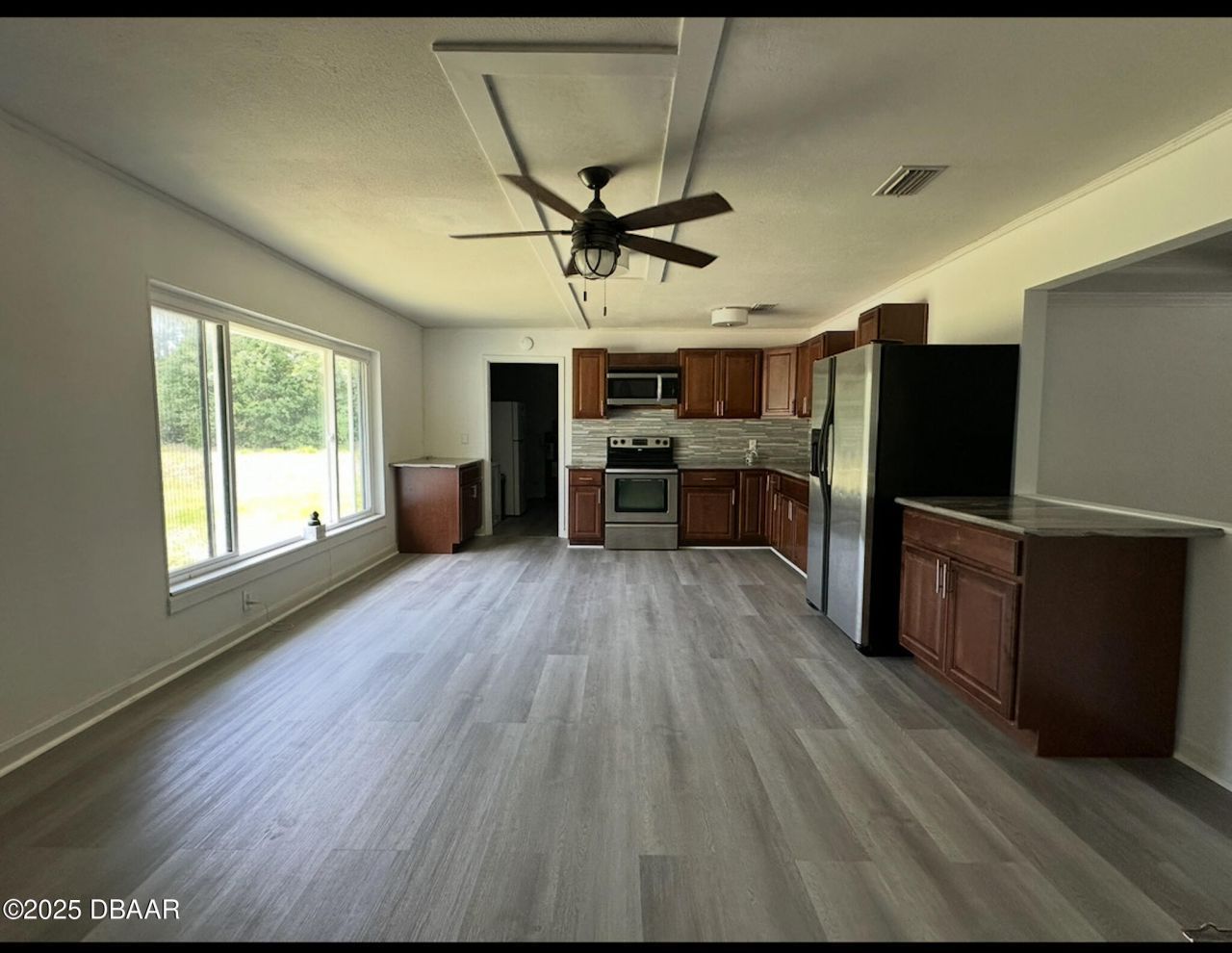 143 Pinecrest Circle, San Mateo, FL 32187 Photo