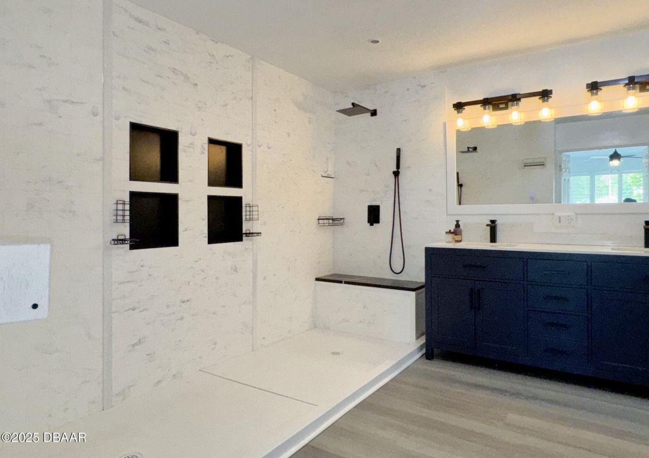 143 Pinecrest Circle, San Mateo, FL 32187 Photo