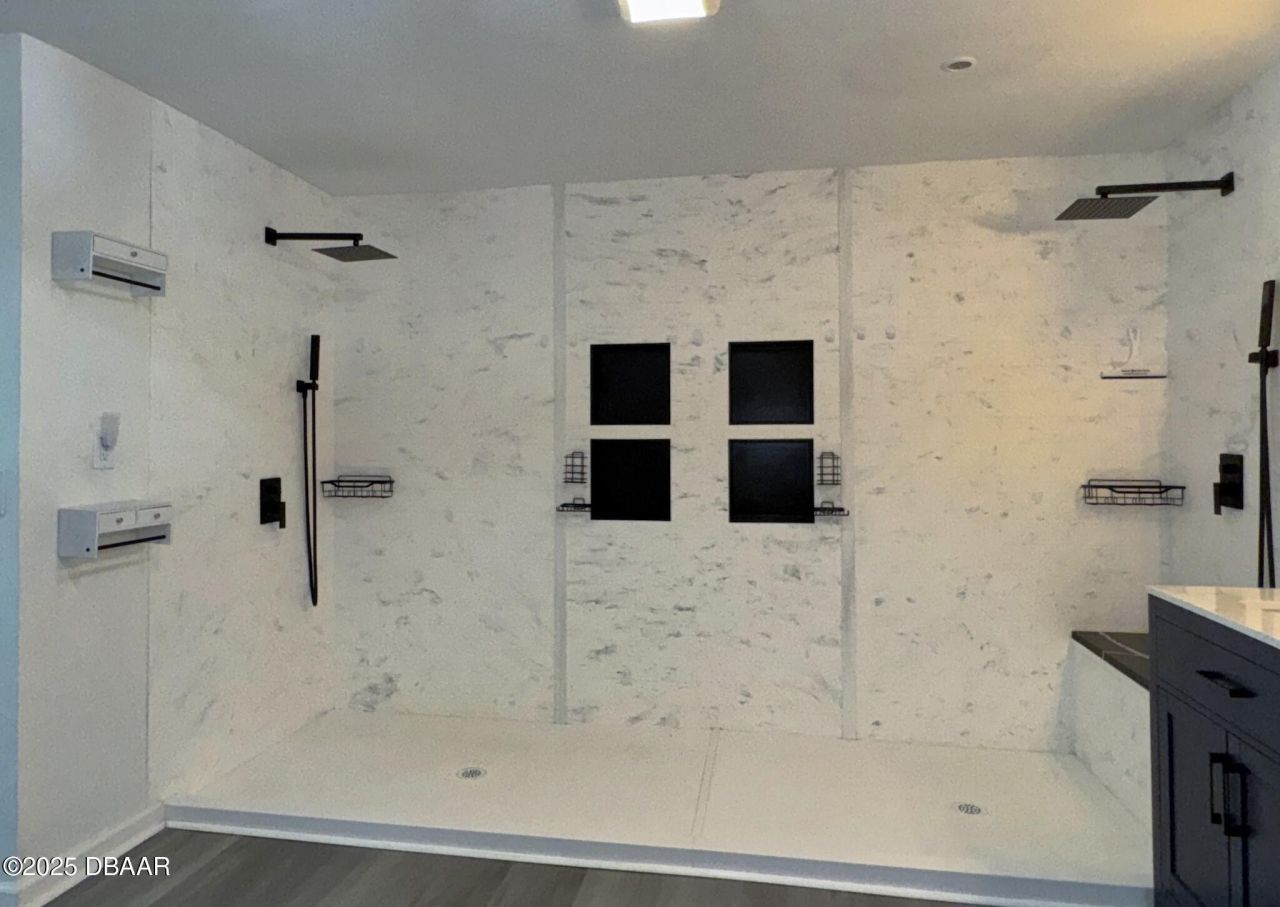 143 Pinecrest Circle, San Mateo, FL 32187 Photo