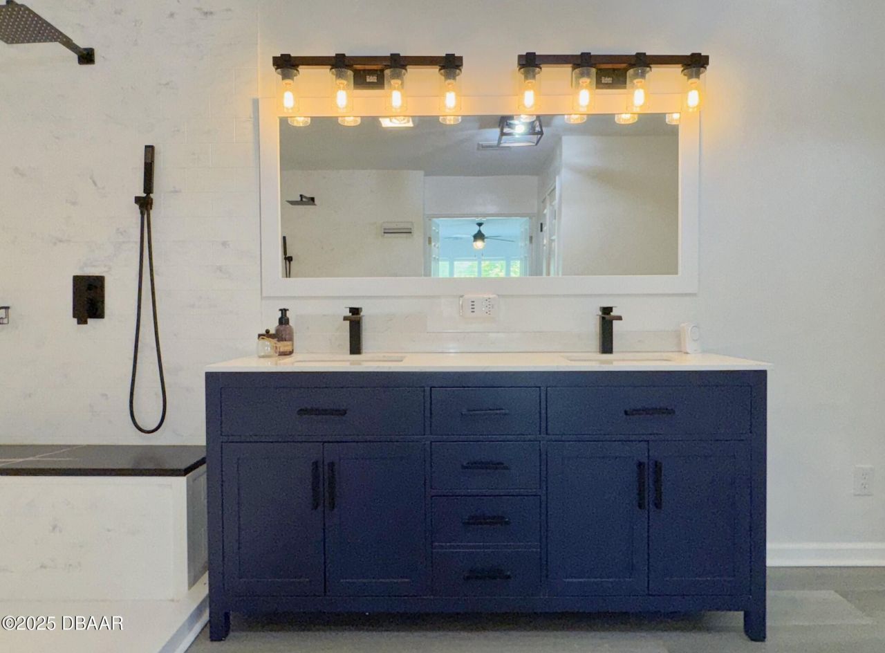 143 Pinecrest Circle, San Mateo, FL 32187 Photo