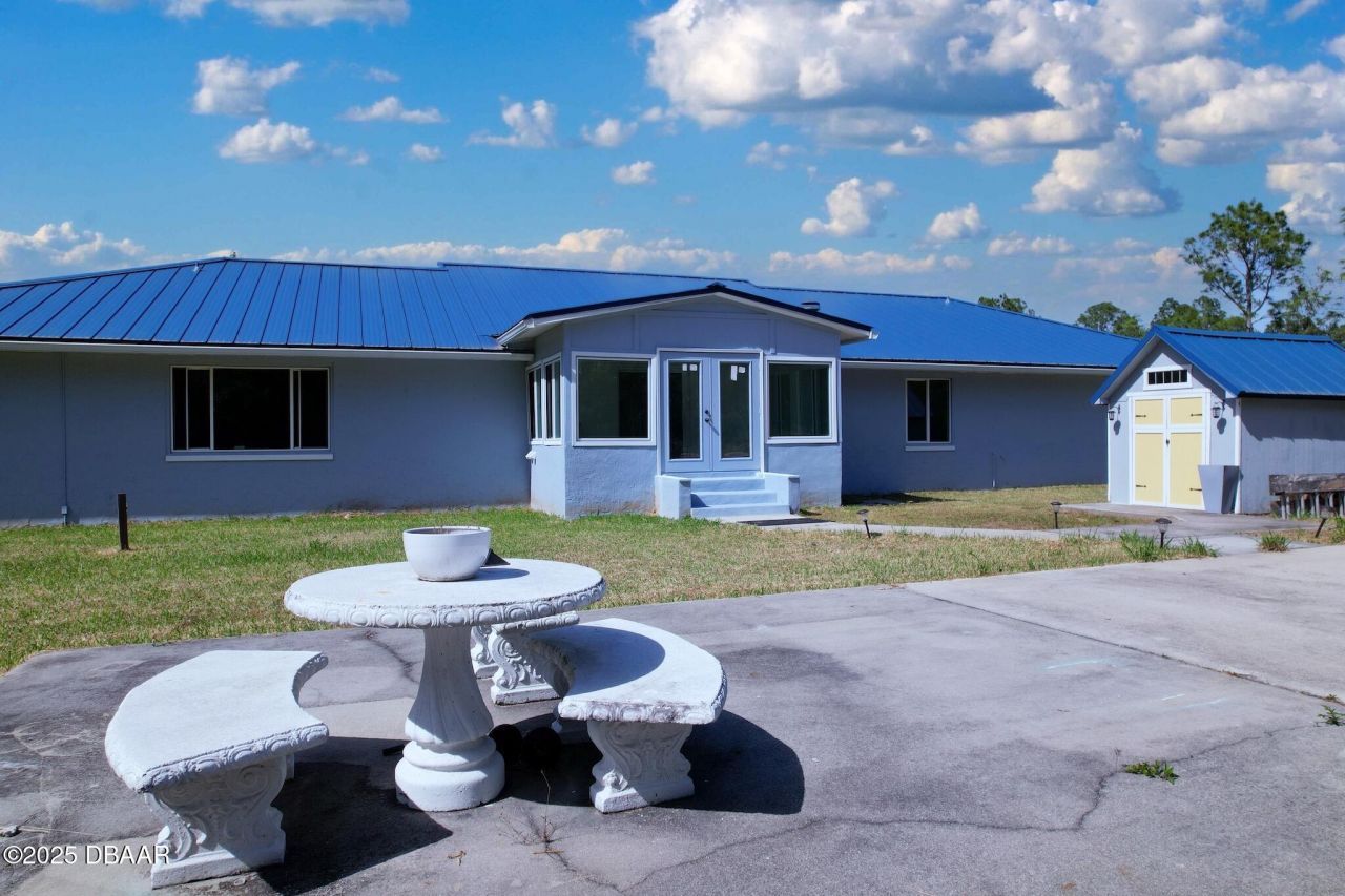 143 Pinecrest Circle, San Mateo, FL 32187 Photo