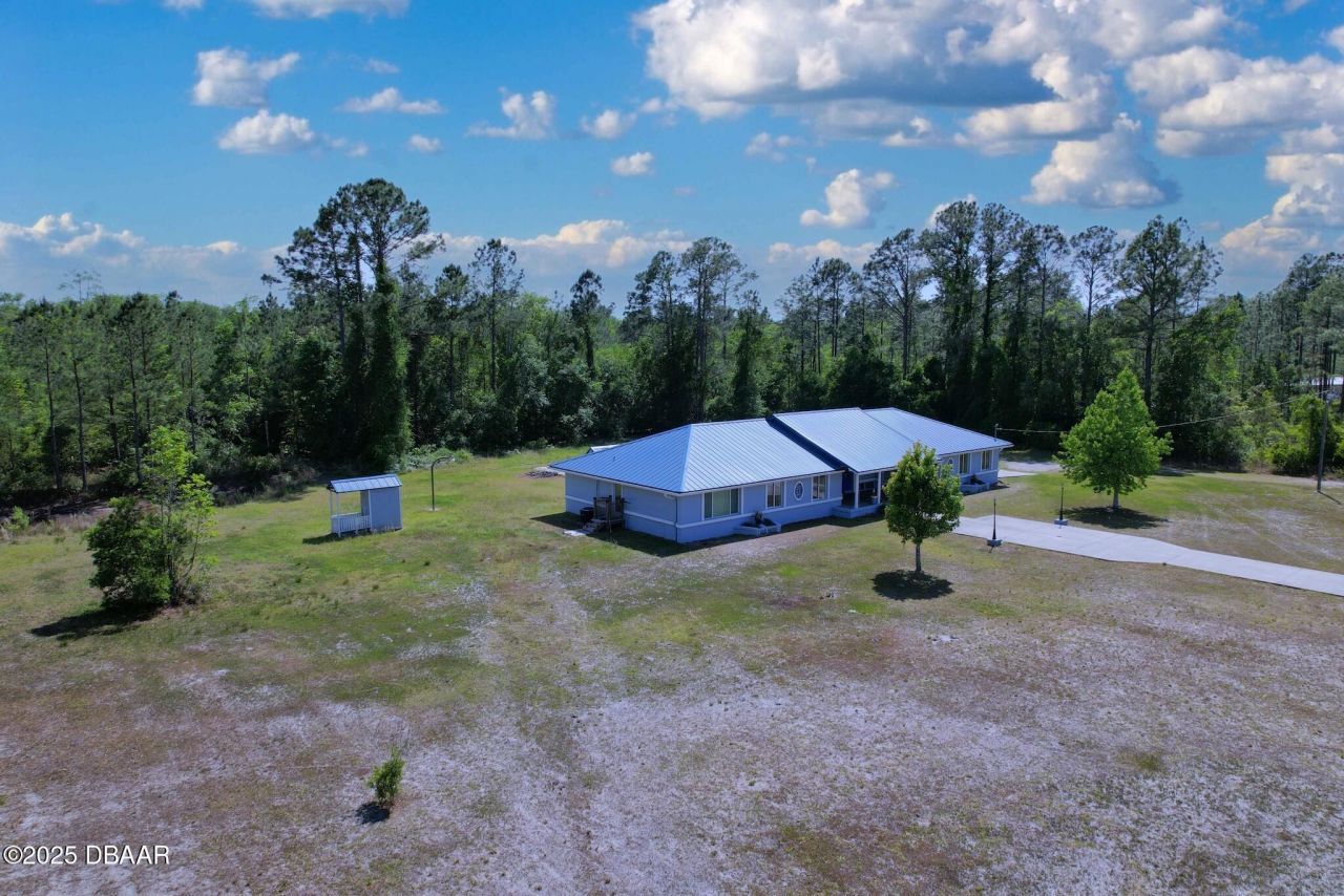 143 Pinecrest Circle, San Mateo, FL 32187 Photo