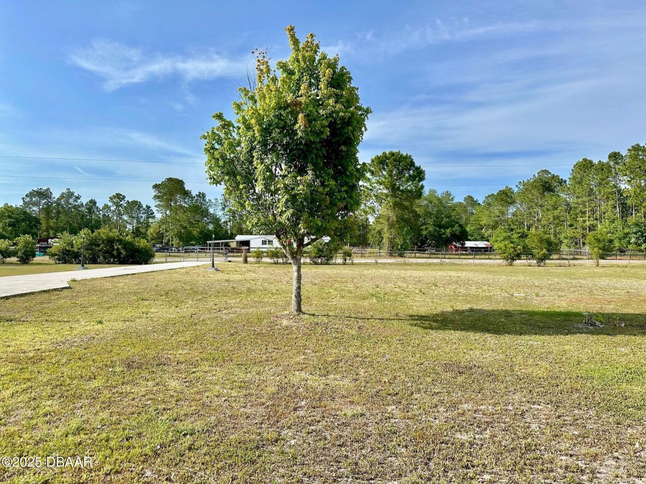 143 Pinecrest Circle, San Mateo, FL 32187 Photo