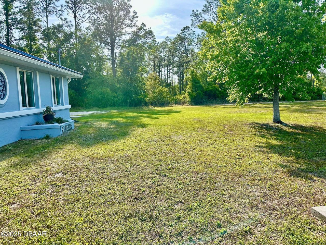 143 Pinecrest Circle, San Mateo, FL 32187 Photo