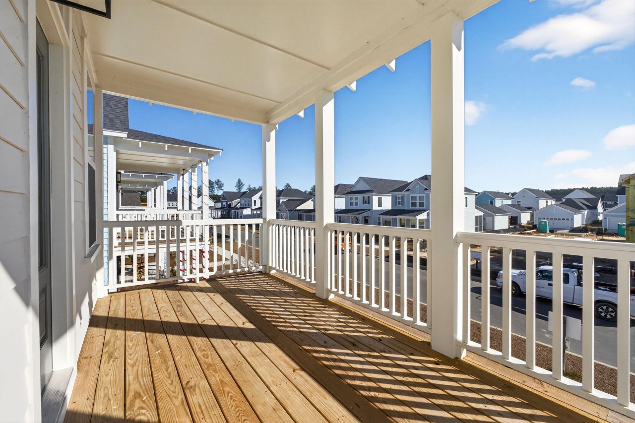 708 Rumbling Leaf Lane Photo 19