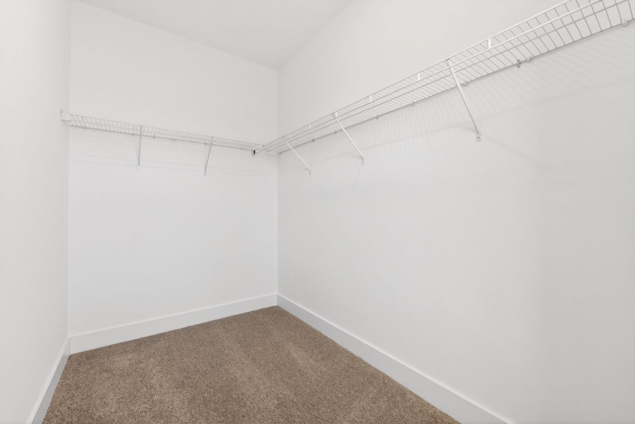 708 Rumbling Leaf Lane Photo 21