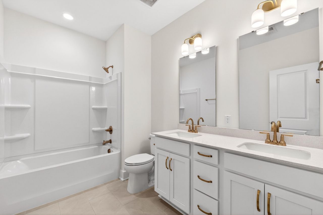 708 Rumbling Leaf Lane Photo 26