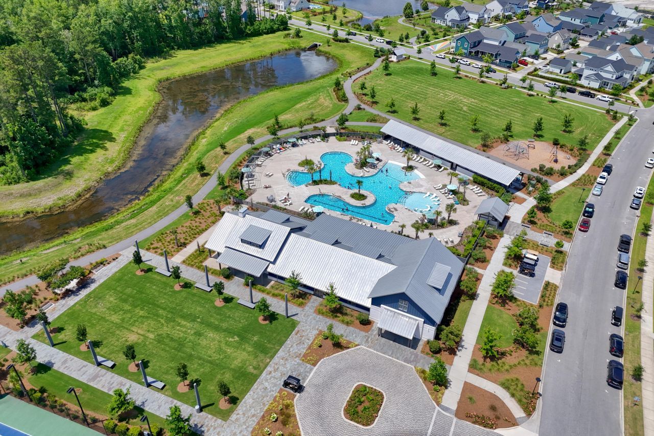 708 Rumbling Leaf Lane Photo 36