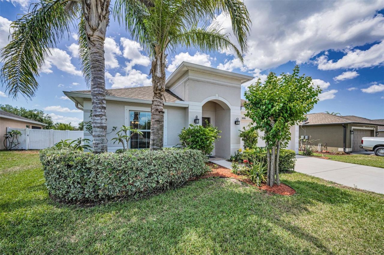 10106 Tolman Drive, Hudson, FL 34667 Main Photo