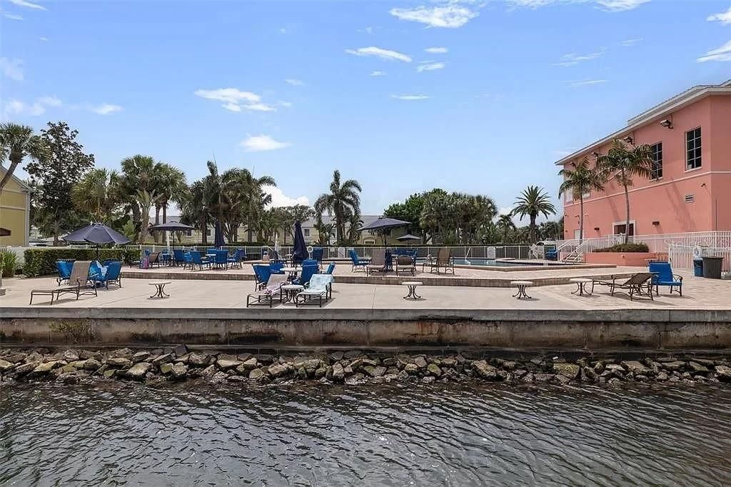 5191 Salmon Drive Se, Unit C, Saint Petersburg, FL 33705 Photo