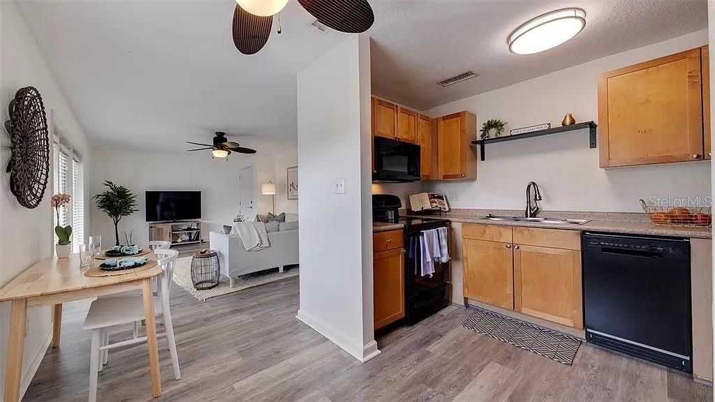 5191 Salmon Drive Se, Unit C, Saint Petersburg, FL 33705 Photo