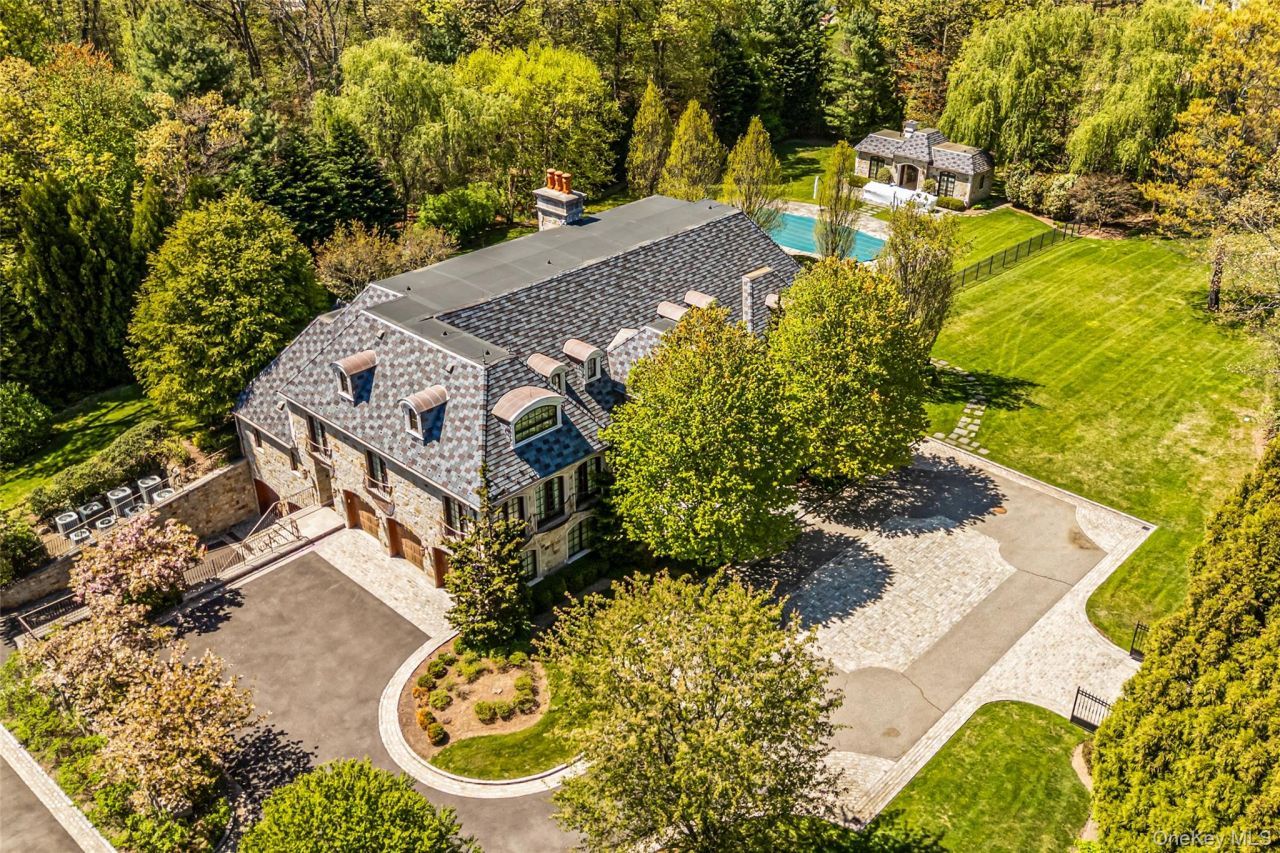 167 Brookville Road, Brookville, NY 11545 Main Photo