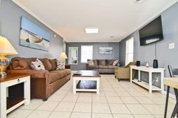 219 27th Ave. N photo 4