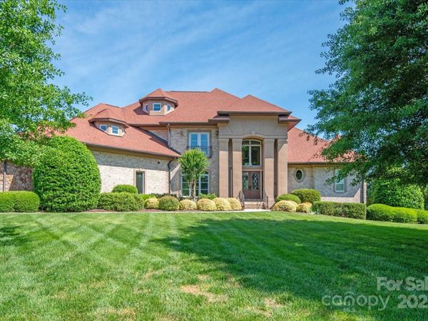 8904 Woodhall Lake Drive, Waxhaw, NC 28173