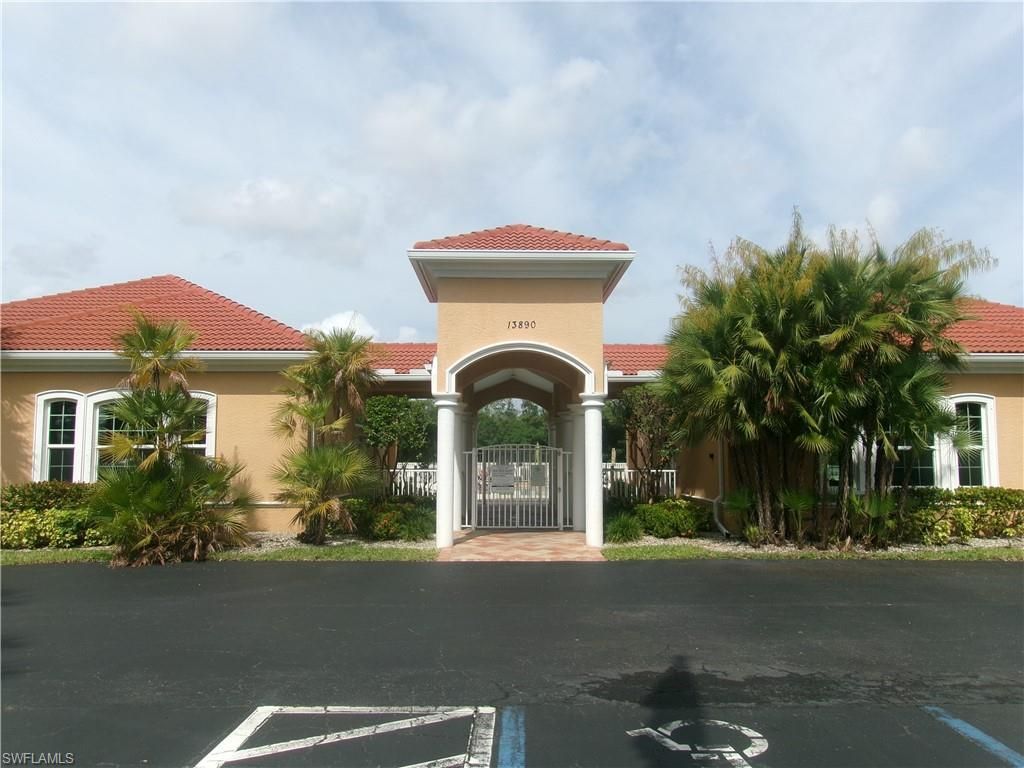 14030 Eagle Ridge Lakes Dr, Unit 102, Fort Myers, FL 33912 Photo