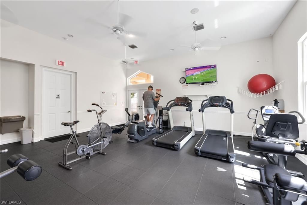 14030 Eagle Ridge Lakes Dr, Unit 102, Fort Myers, FL 33912 Photo