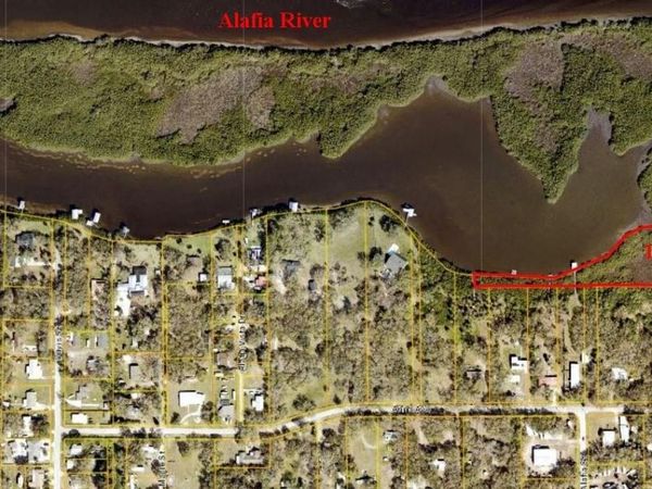 7610 ANNA AVENUE, GIBSONTON, FL 33534