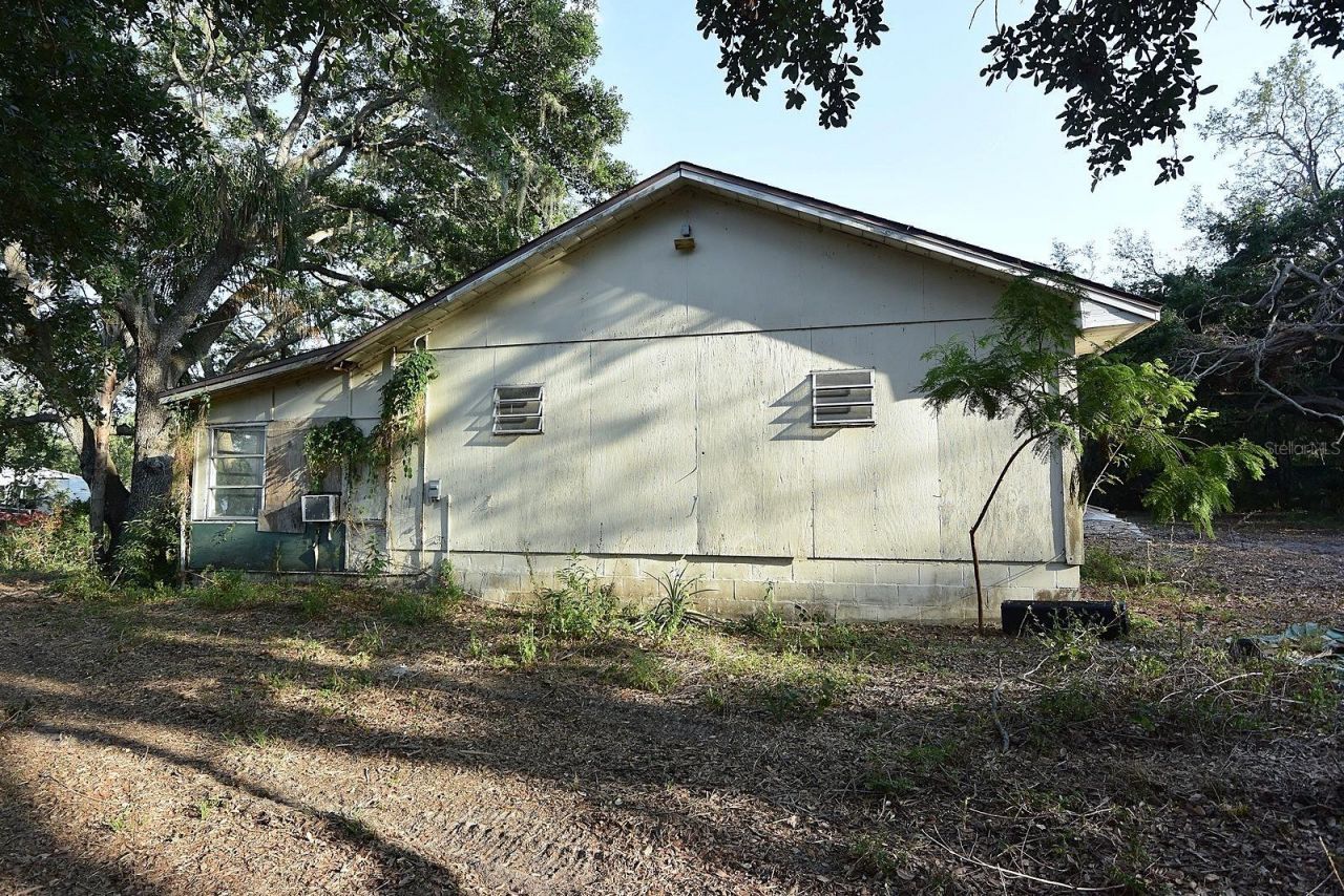 7610 Anna Avenue, Gibsonton, FL 33534 Photo