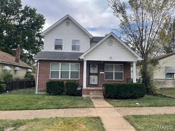 5966 Sherry Avenue, St Louis, MO 63136