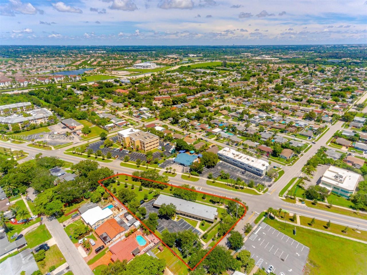 7700 Davie Road Ext, Hollywood, FL 33024 Photo